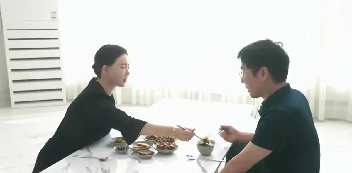 《50岁继母的诱惑》